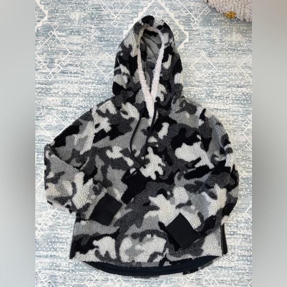 Pull over jacket - Picture 6 of 6